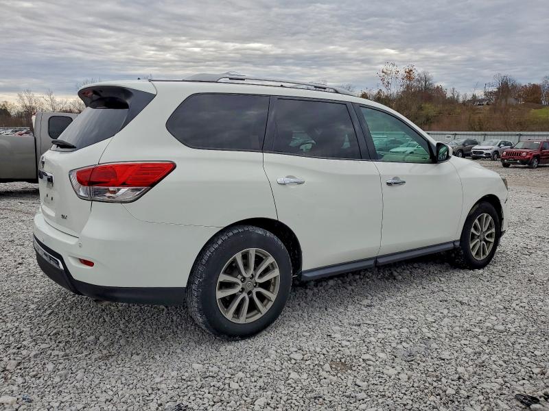 Photo 3 from auction – 2015 NISSAN PATHFINDER with VIN 5N1AR2MN5FC681979