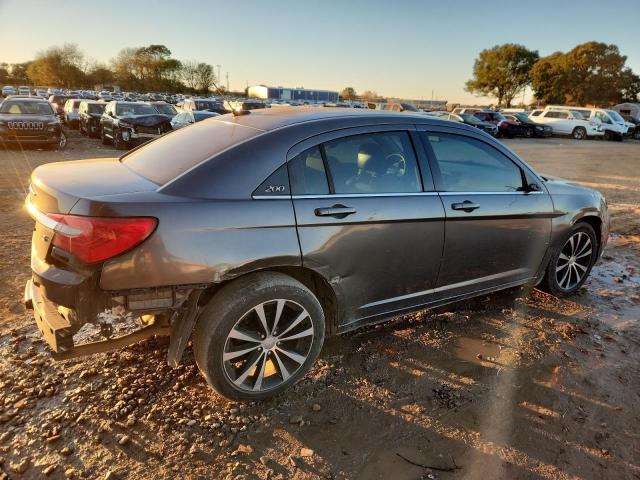 Photo 3 from auction – 2014 CHRYSLER 200 TOURIN with VIN 1C3CCBBB0EN190993