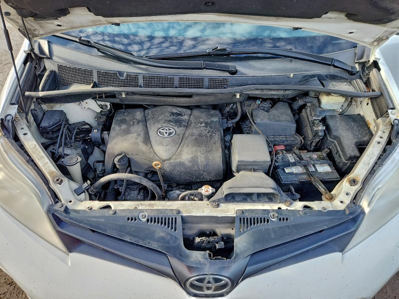 Photo 12 from auction – 2019 TOYOTA SIENNA with VIN 5TDZZ3DC7KS973377