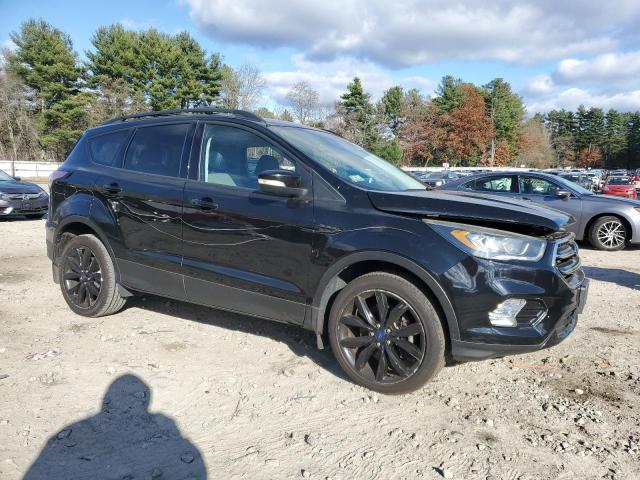 Photo 4 from auction – 2017 FORD ESCAPE with VIN 1FMCU9J99HUA74035