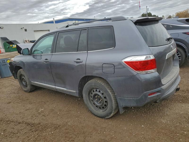 Photo 2 from auction – 2013 TOYOTA HIGHLANDER with VIN 5TDBK3EH4DS266370