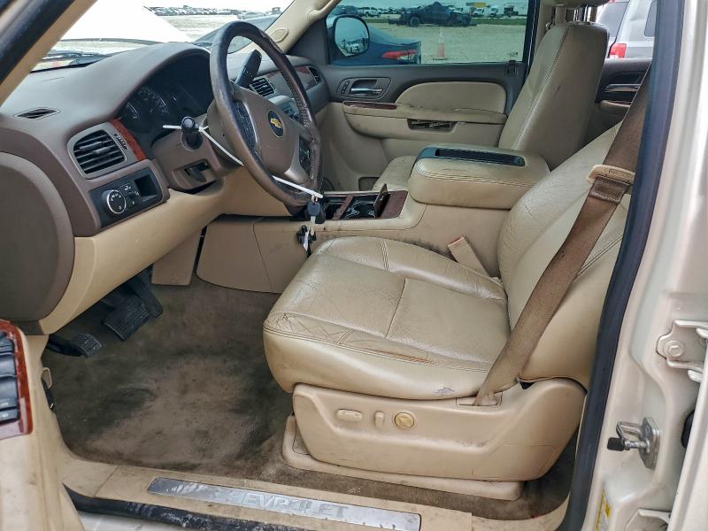 Photo 7 from auction – 2013 CHEVROLET SUBURBAN C with VIN 1GNSCKE08DR187629