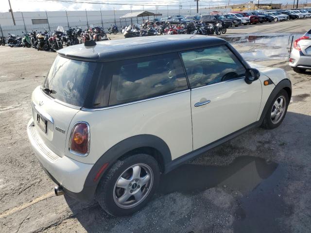 Photo 3 from auction – 2009 MINI COOPER with VIN WMWMF33559TW75540