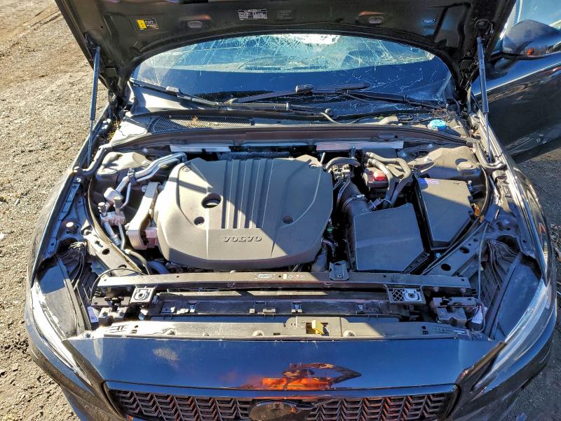 Foto 11 de la subasta – 2024 VOLVO S60 PLUS con VIN 7JRL12THXRG315160