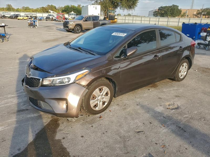 Photo 1 from auction – 2018 KIA FORTE LX with VIN 3KPFK4A78JE182711