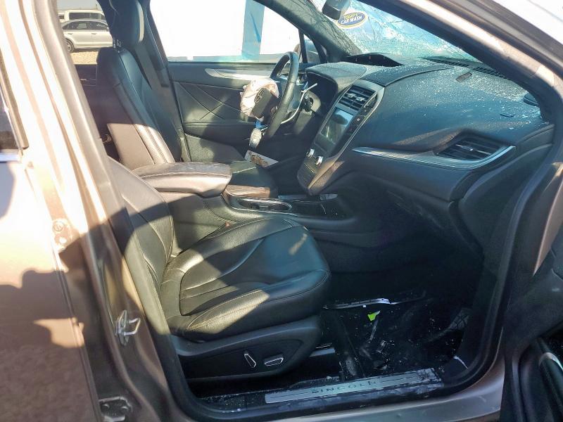 Photo 7 from auction – 2019 LINCOLN MKC with VIN 5LMCJ1C99KUL53030