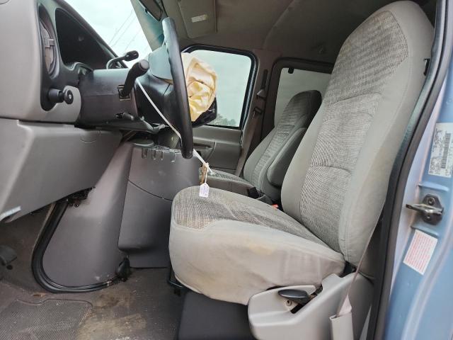 Photo 7 from auction – 2000 FORD ECONOLINE with VIN 1FBSS31L8YHB81752