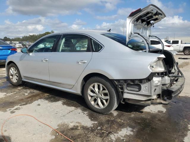 Photo 2 from auction – 2017 VOLKSWAGEN PASSAT S with VIN 1VWAT7A37HC039317