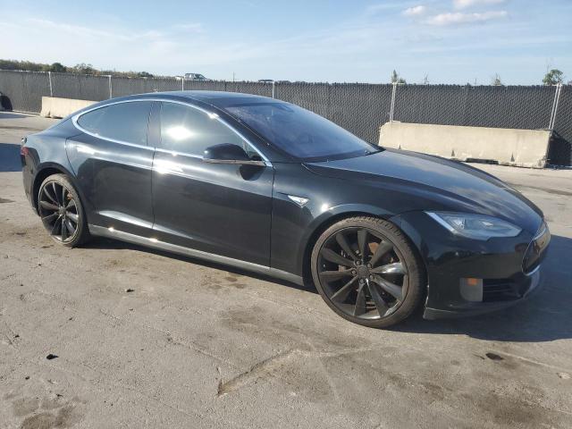 Photo 4 from auction – 2016 TESLA MODEL S with VIN 5YJSA1E24GF120384