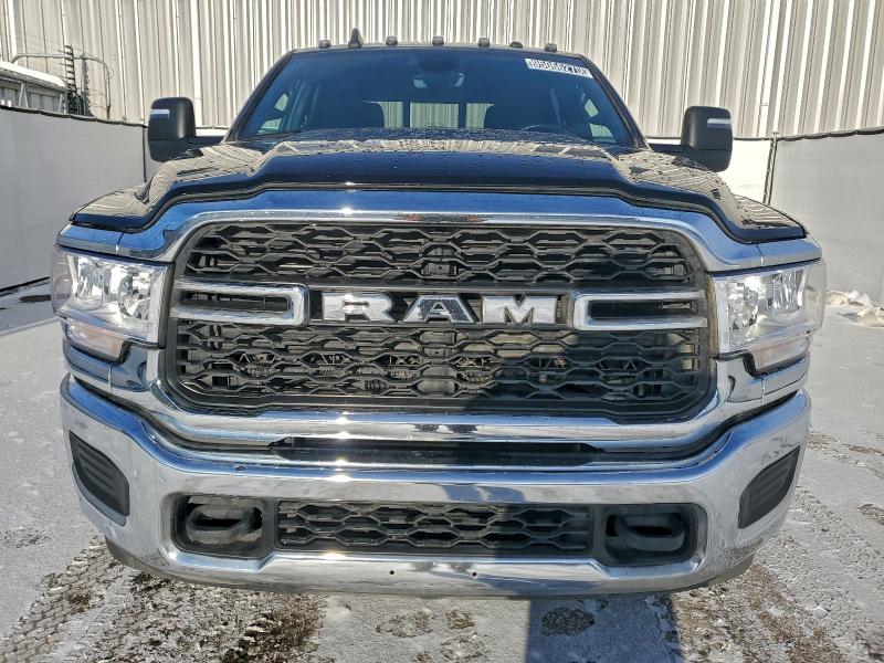 Photo 5 from auction – 2024 RAM 3500 TRADE with VIN 3C63RPGL6RG358070