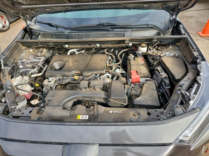Photo 12 from auction – 2022 TOYOTA RAV4 with VIN 2T3P1RFV4NC256987
