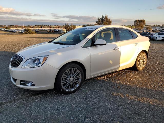 BUICK VERANO PRE 2014 مع رقم تعريف المركبة 1G4PT5SV2E4147797 - صورة من المزاد