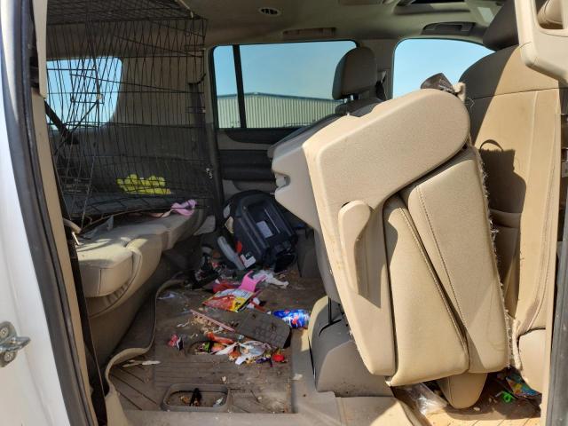 Photo 11 from auction – 2019 CHEVROLET SUBURBAN with VIN 1GNSCHKC7KR336899