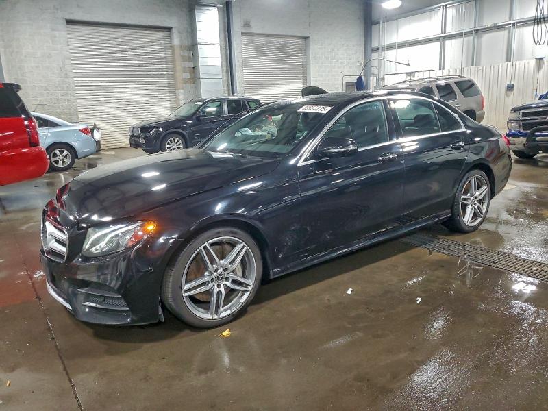 MERCEDES-BENZ E 450 4MAT 2019 with VIN WDDZF6JBXKA520234 - Photo from auction
