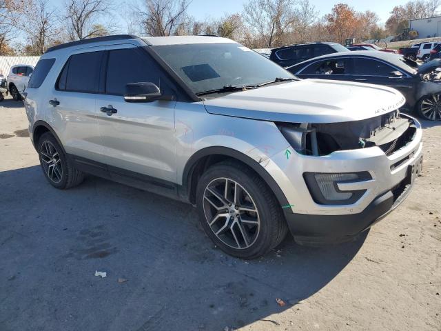 صورة رقم 4 من المزاد - 2016 FORD EXPLORER S مع VIN 1FM5K8GT0GGB85646