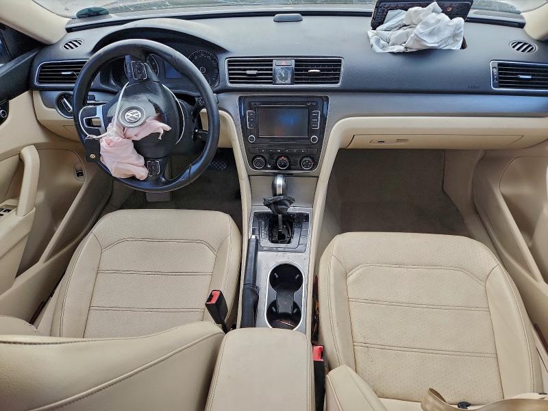 Photo 8 from auction – 2014 VOLKSWAGEN PASSAT SE with VIN 1VWBS7A39EC058468