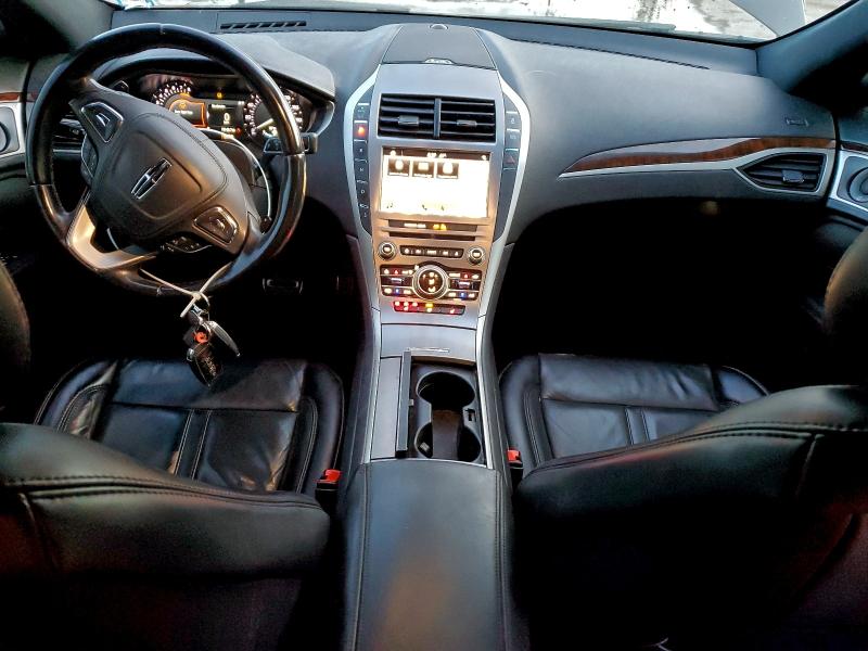 Photo 8 from auction – 2019 LINCOLN MKZ RESERV with VIN 3LN6L5D93KR613087