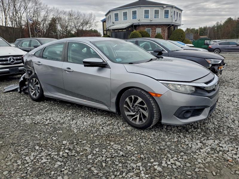 Photo 4 from auction – 2016 HONDA CIVIC EX with VIN 19XFC2F85GE248563