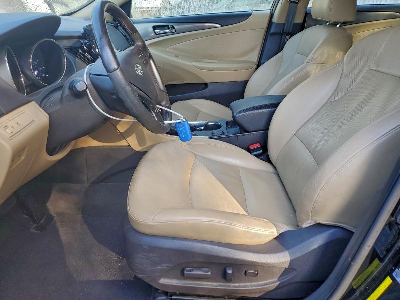 Photo 7 from auction – 2012 HYUNDAI SONATA with VIN KMHEC4A43CA057373