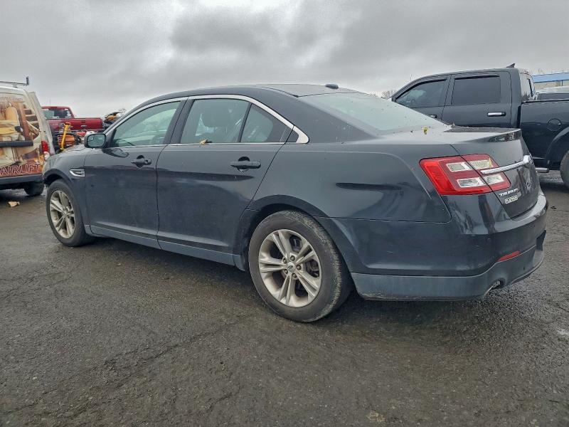 Zdjęcie 2 z aukcji – 2015 FORD TAURUS SEL z VIN 1FAHP2H84FG157119