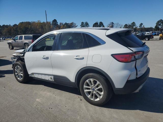 Photo 2 from auction – 2021 FORD ESCAPE SE with VIN 1FMCU0BZ6MUA00754