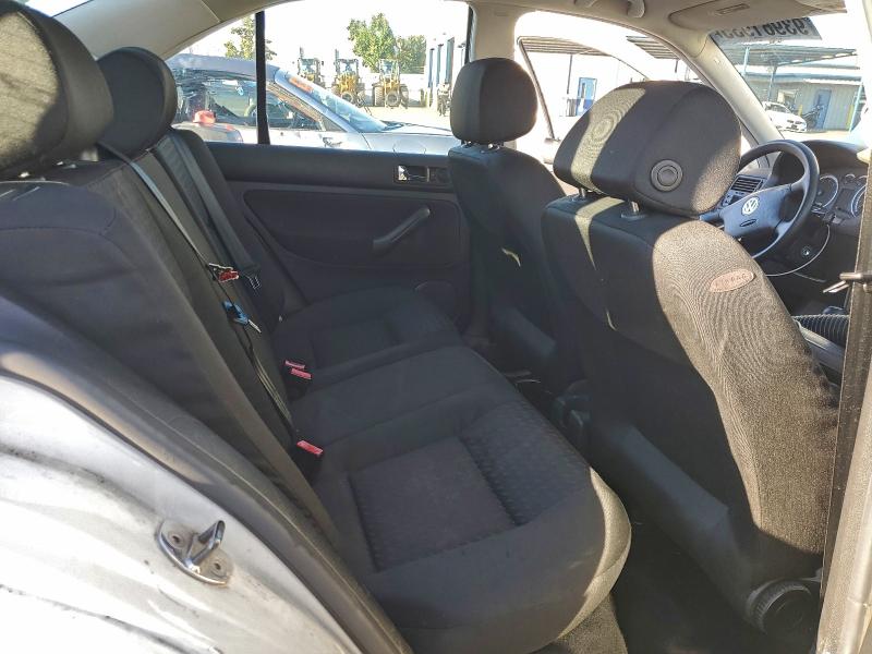 Photo 10 from auction – 2005 VOLKSWAGEN JETTA GL with VIN 3VWRA69M25M041633