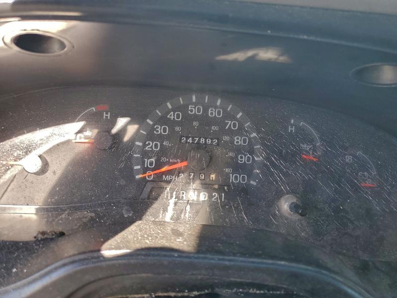 Photo 9 from auction – 2001 FORD ECONOLINE with VIN 1FTNS24201HA25944