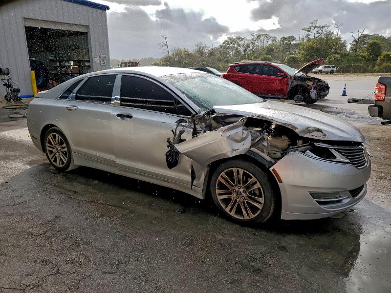 Photo 4 from auction – 2013 LINCOLN MKZ with VIN 3LN6L2G97DR828629