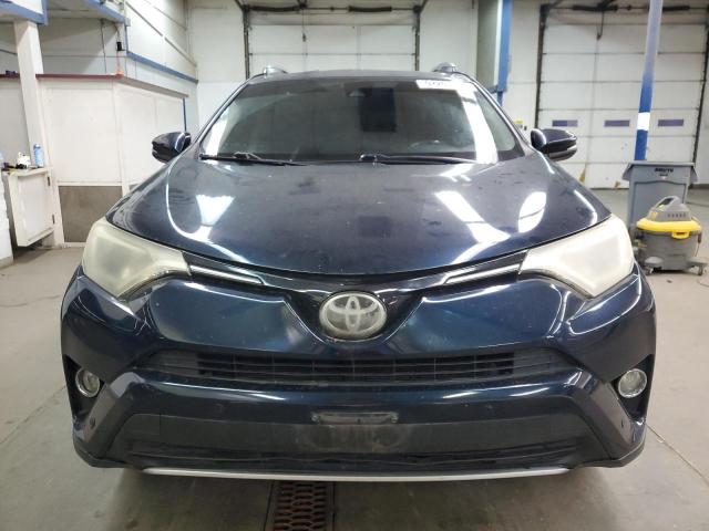 Photo 5 from auction – 2017 TOYOTA RAV4 XLE with VIN JTMRFREV2HJ110441