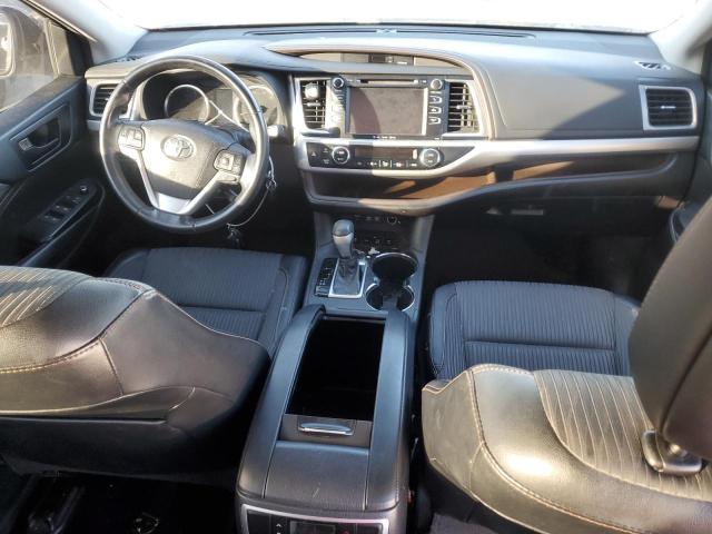 Photo 8 from auction – 2018 TOYOTA HIGHLANDER with VIN 5TDBZRFH4JS846047