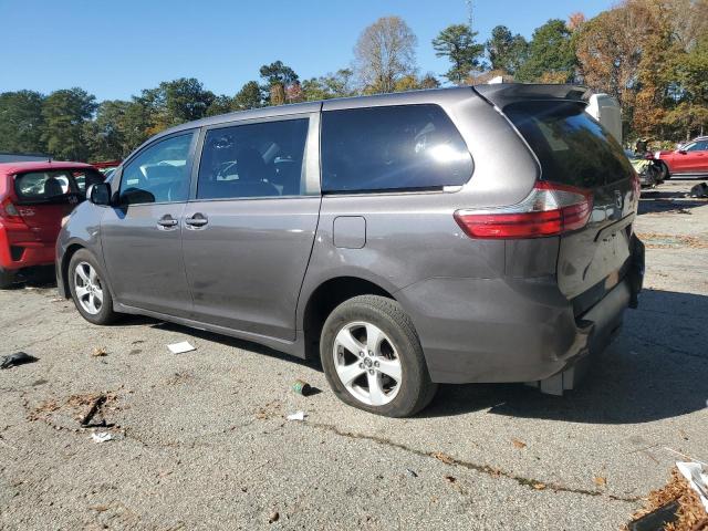 Photo 2 from auction – 2019 TOYOTA SIENNA with VIN 5TDZZ3DC2KS989647