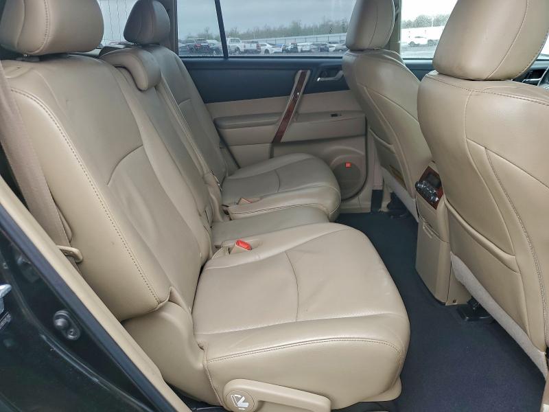 Photo 11 from auction – 2011 TOYOTA HIGHLANDER with VIN 5TDDK3EH9BS085190