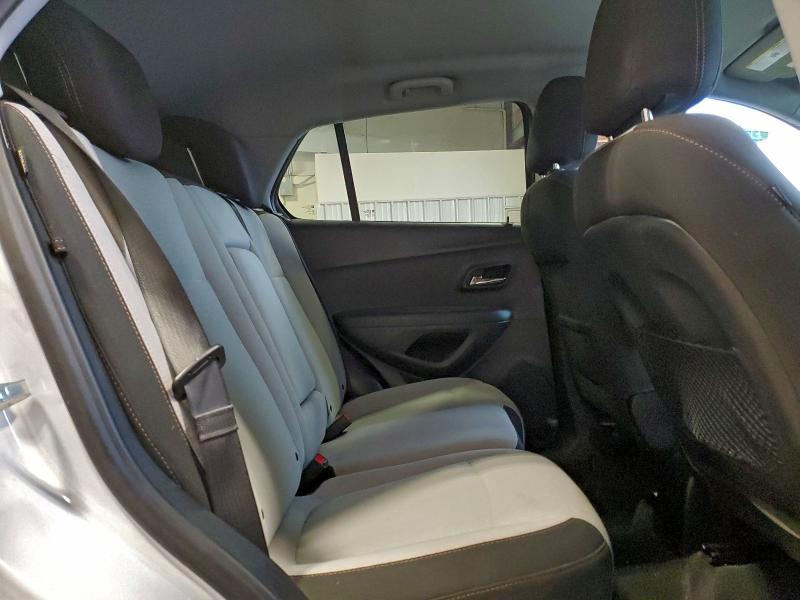 Photo 11 from auction – 2020 CHEVROLET TRAX LS with VIN 3GNCJNSB5LL265677