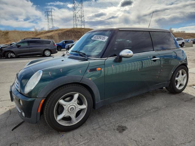 MINI COOPER 2006 with VIN WMWRC33536TK71128 - Photo from auction