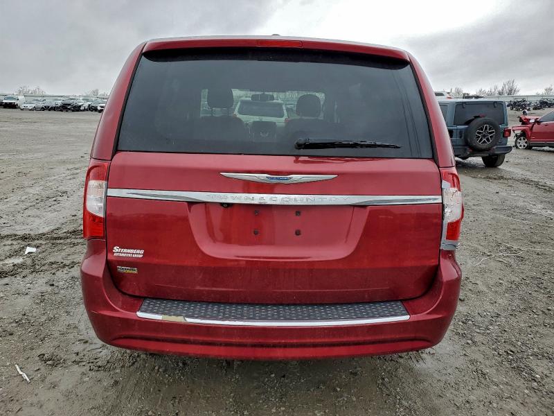 Photo 6 from auction – 2015 CHRYSLER TOWN & COU with VIN 2C4RC1BG0FR717575