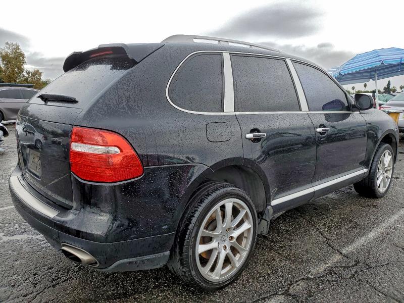Photo 3 from auction – 2010 PORSCHE CAYENNE with VIN WP1AA2AP0ALA03827