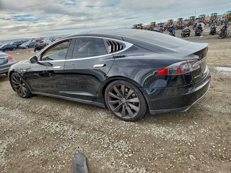 Photo 2 from auction – 2013 TESLA MODEL S with VIN 5YJSA1DG8DFP03663