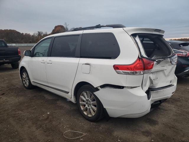 Photo 2 from auction – 2013 TOYOTA SIENNA LE with VIN 5TDJK3DC2DS060093