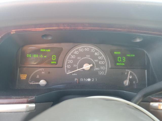 Photo 9 from auction – 2003 LINCOLN TOWN CAR E with VIN 1L1FM81WX3Y643636