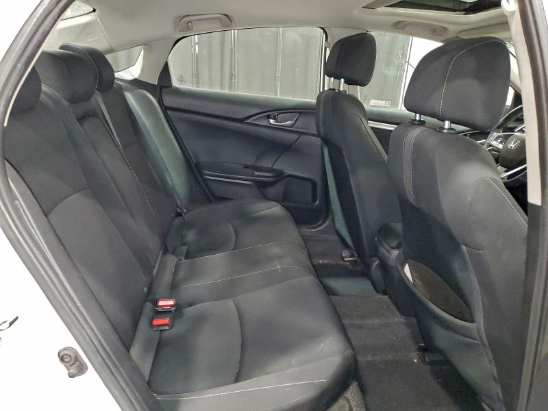 Photo 10 from auction – 2019 HONDA CIVIC EX with VIN 19XFC1F34KE201015