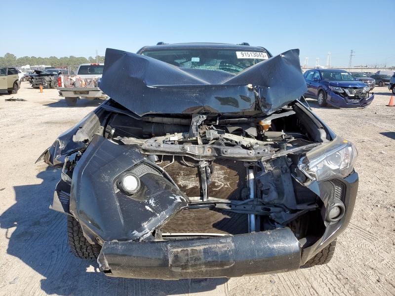 Photo 5 from auction – 2019 TOYOTA 4RUNNER SR with VIN JTEZU5JR4K5201407