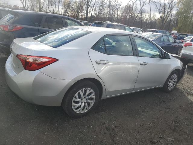 Photo 3 from auction – 2018 TOYOTA COROLLA L with VIN 5YFBURHE3JP752168