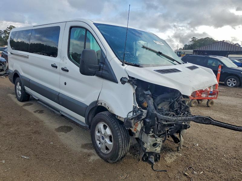 Photo 4 from auction – 2018 FORD TRANSIT with VIN 1FBZX2YG5JKA44859