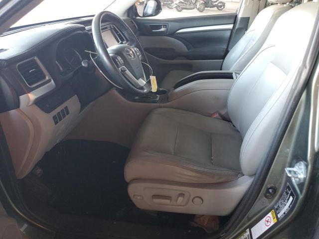 Photo 7 from auction – 2018 TOYOTA HIGHLANDER with VIN 5TDJGRFH6JS041152