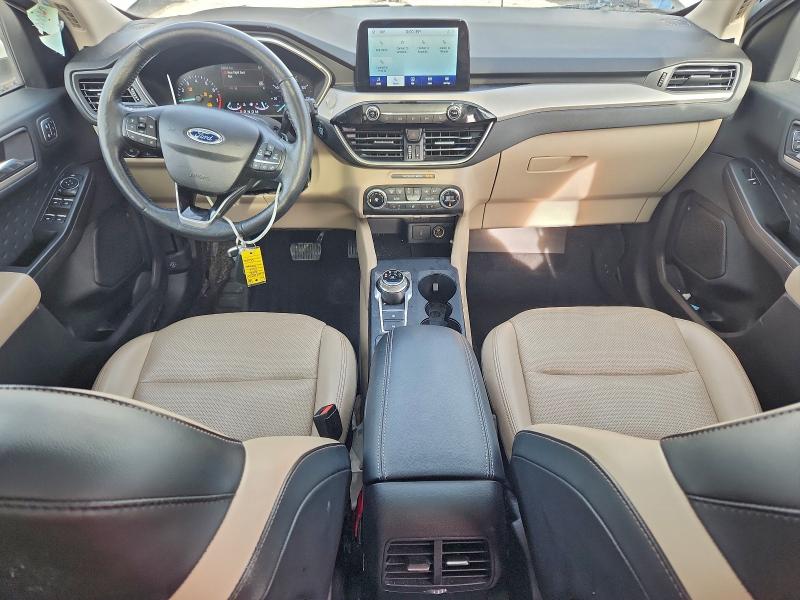 Photo 8 from auction – 2020 FORD ESCAPE SEL with VIN 1FMCU9H9XLUA39373