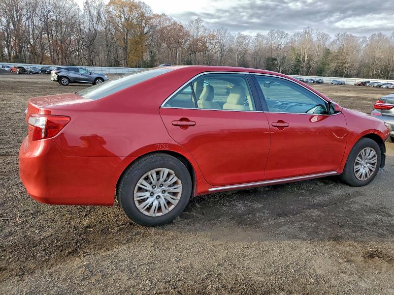 Photo 3 from auction – 2014 TOYOTA CAMRY L with VIN 4T4BF1FKXER364613