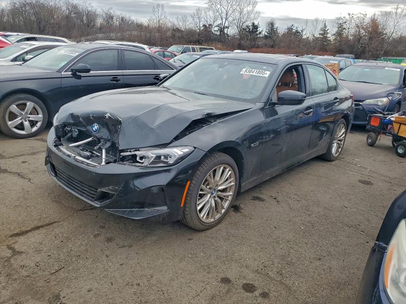BMW 330XE 2023 with VIN 3MW39FS02P8D05922 - Photo from auction