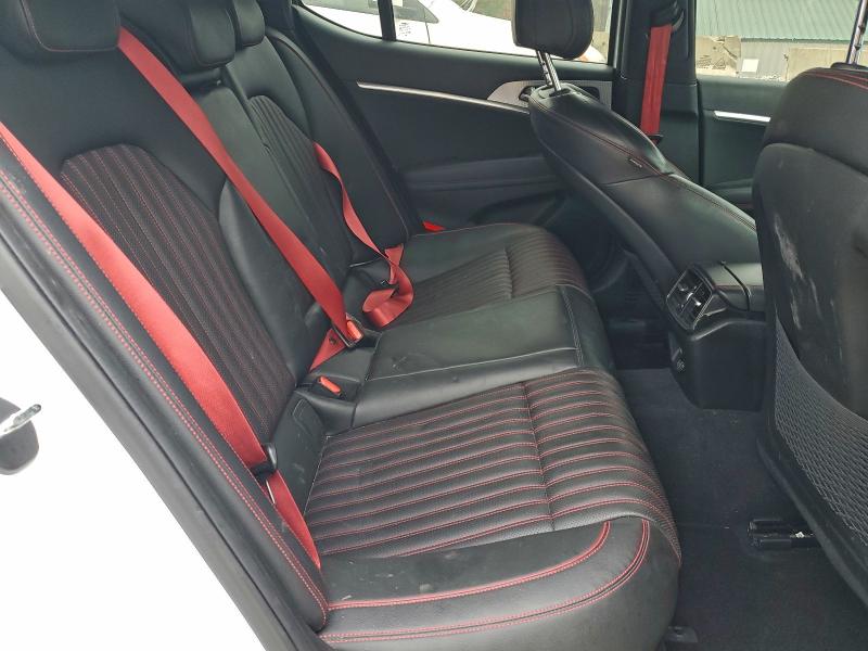 Photo 10 from auction – 2022 GENESIS G70 BASE with VIN KMTG54TE0NU096616