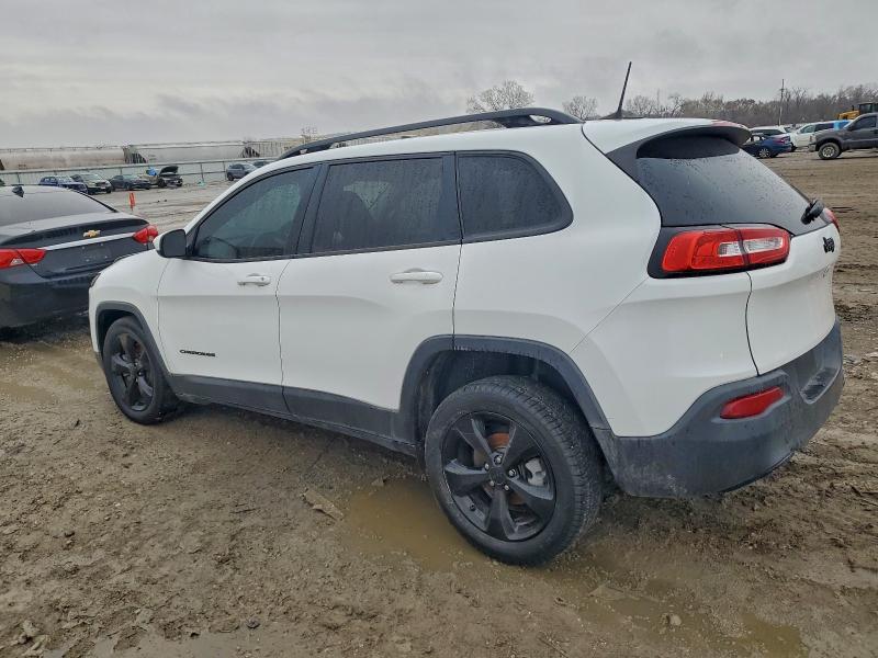 Photo 2 from auction – 2018 JEEP CHEROKEE L with VIN 1C4PJLCB3JD538342