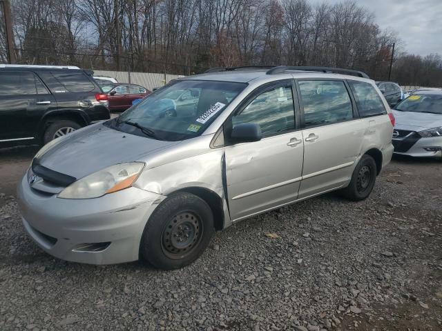 TOYOTA SIENNA CE 2010 with VIN 5TDKK4CC3AS324803 - Photo from auction